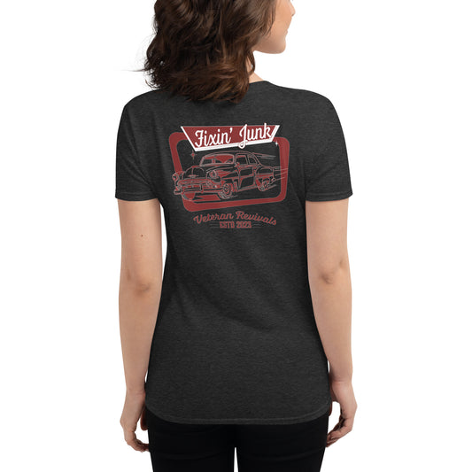 Fixin Junk Women's T-Shirt